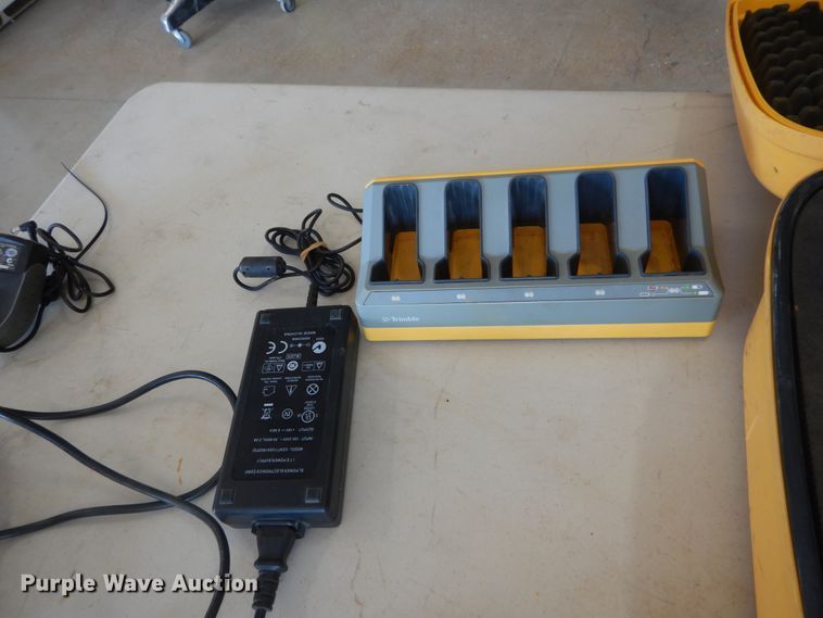 image for item IT9010 Trimble surveying equipment