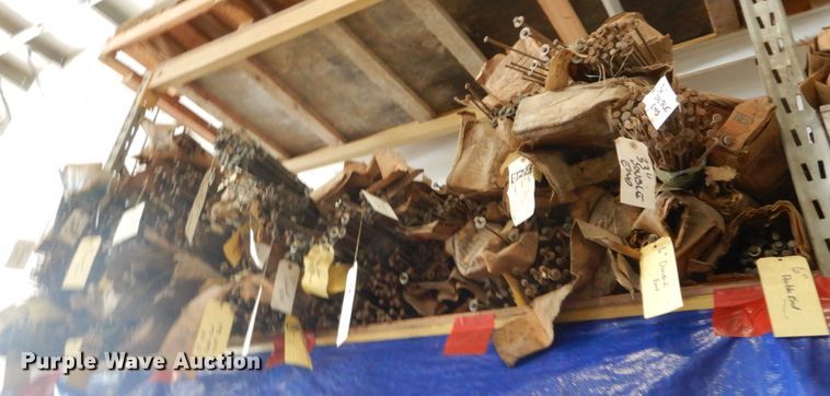 image for item IT9011 Snap ties