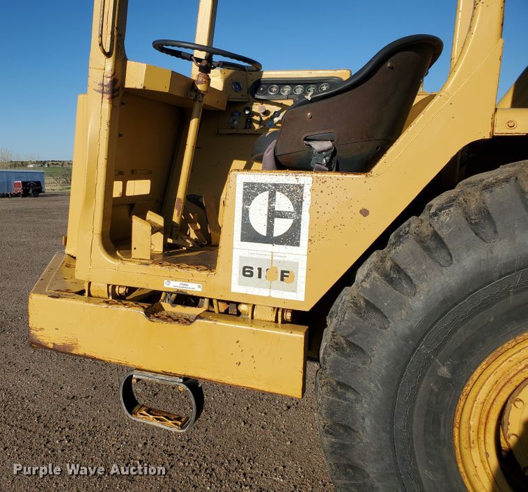 image for item IT9800 1978 Caterpillar 613B  water wagon