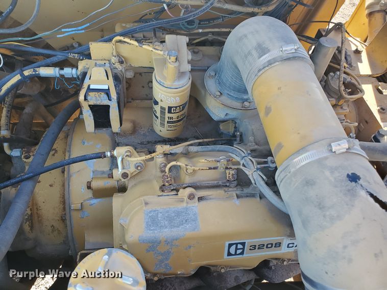 image for item IT9800 1978 Caterpillar 613B  water wagon