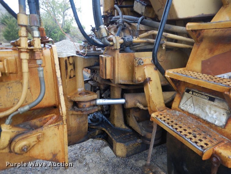 image for item IY9702 1993 Caterpillar D250D  haul truck