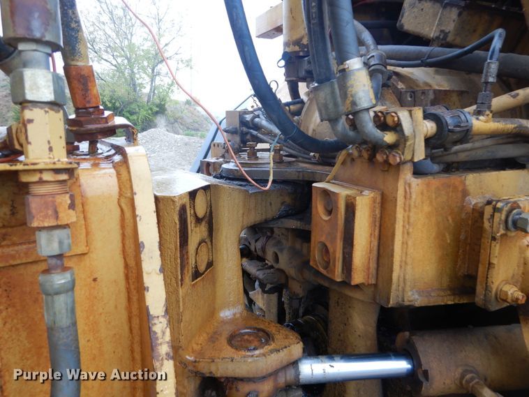 image for item IY9702 1993 Caterpillar D250D  haul truck