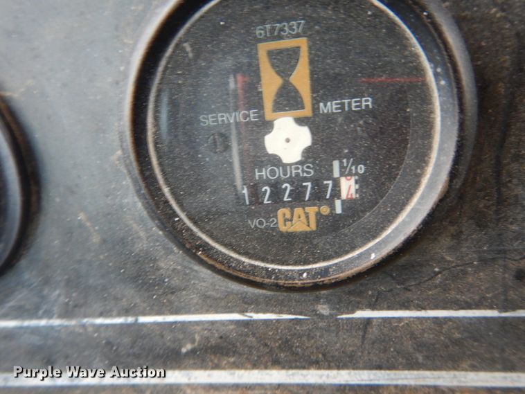 image for item IY9702 1993 Caterpillar D250D  haul truck