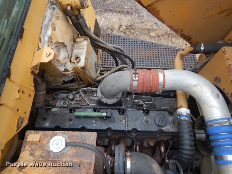 image for item IY9702 1993 Caterpillar D250D  haul truck