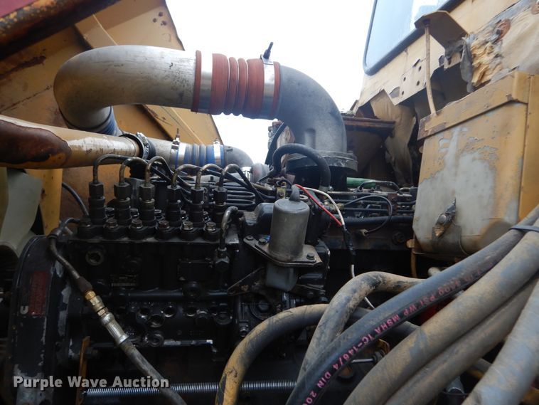 image for item IY9702 1993 Caterpillar D250D  haul truck