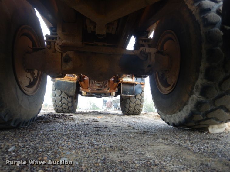 image for item IY9702 1993 Caterpillar D250D  haul truck