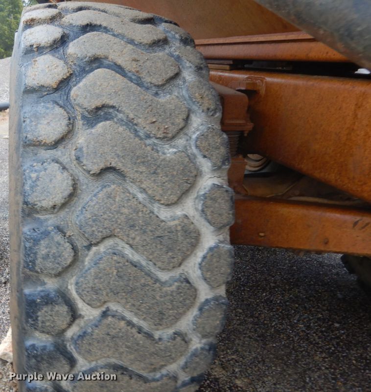 image for item IY9702 1993 Caterpillar D250D  haul truck