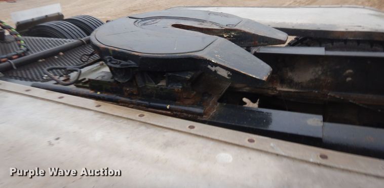 image for item IY9703 1985 International F9370  semi truck