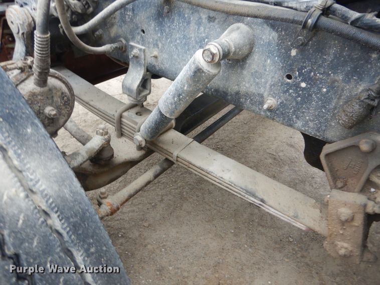 image for item IY9703 1985 International F9370  semi truck