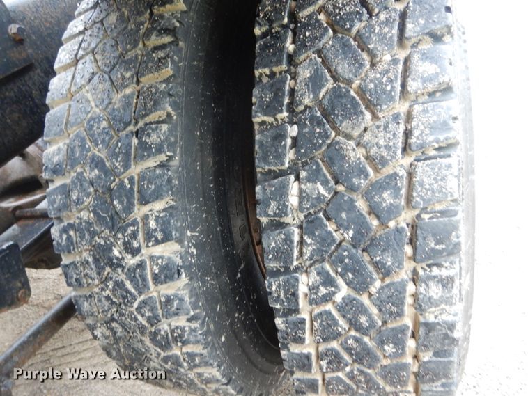 image for item IY9703 1985 International F9370  semi truck