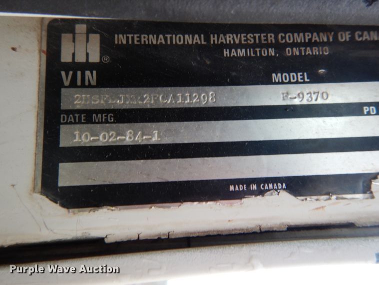 image for item IY9703 1985 International F9370  semi truck