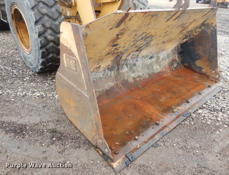 image for item IY9705 2001 Caterpillar 924GZ  wheel loader