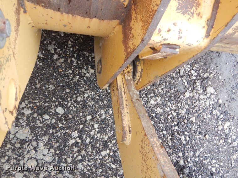 image for item IY9705 2001 Caterpillar 924GZ  wheel loader