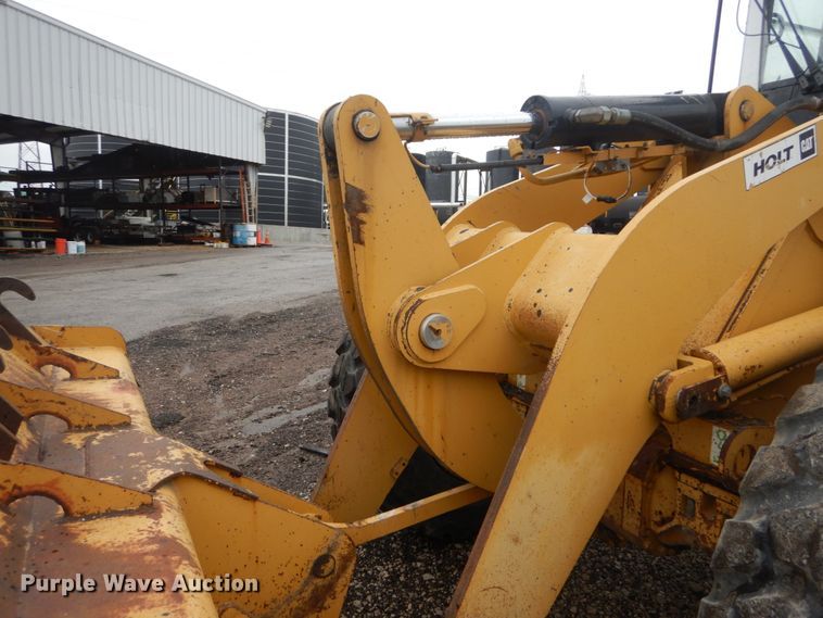 image for item IY9705 2001 Caterpillar 924GZ  wheel loader