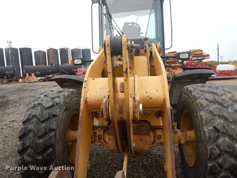 image for item IY9705 2001 Caterpillar 924GZ  wheel loader