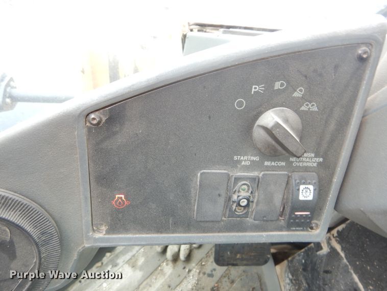 image for item IY9705 2001 Caterpillar 924GZ  wheel loader