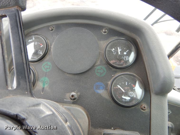 image for item IY9705 2001 Caterpillar 924GZ  wheel loader