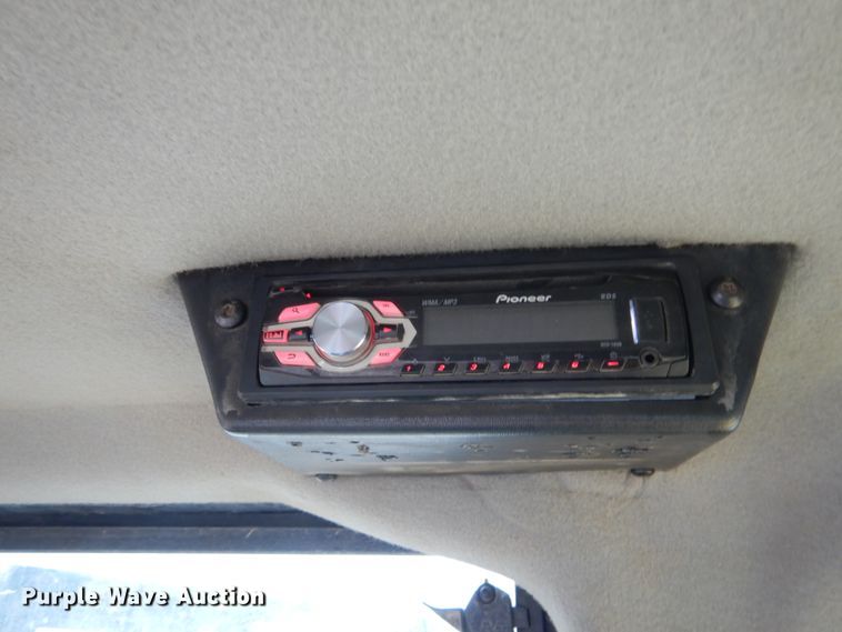 image for item IY9705 2001 Caterpillar 924GZ  wheel loader