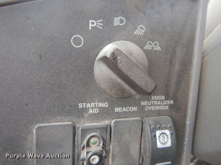 image for item IY9705 2001 Caterpillar 924GZ  wheel loader