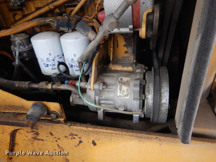 image for item IY9705 2001 Caterpillar 924GZ  wheel loader