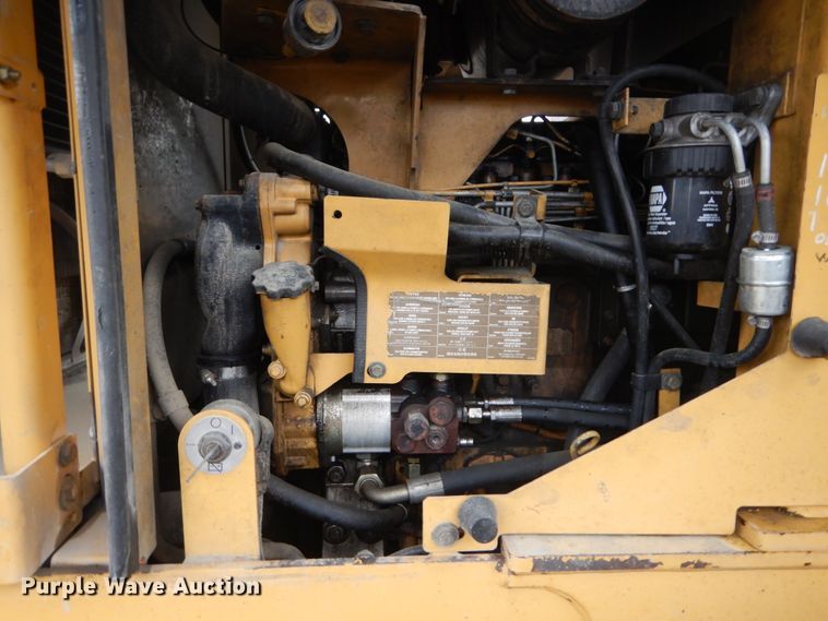image for item IY9705 2001 Caterpillar 924GZ  wheel loader