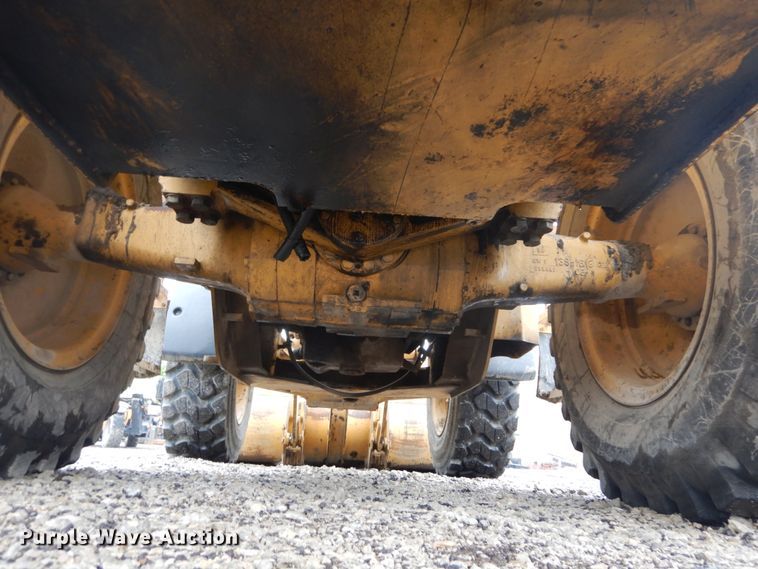 image for item IY9705 2001 Caterpillar 924GZ  wheel loader