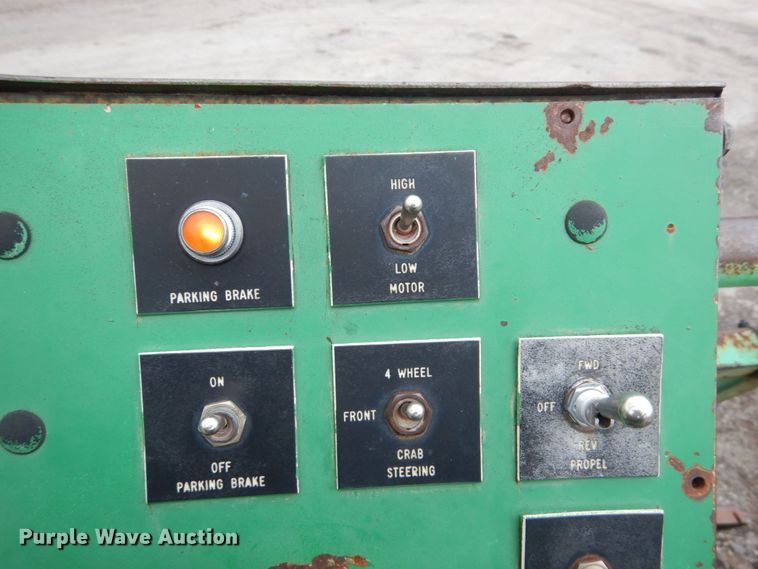 image for item IY9710 1990 Barber Greene BG750  road widener