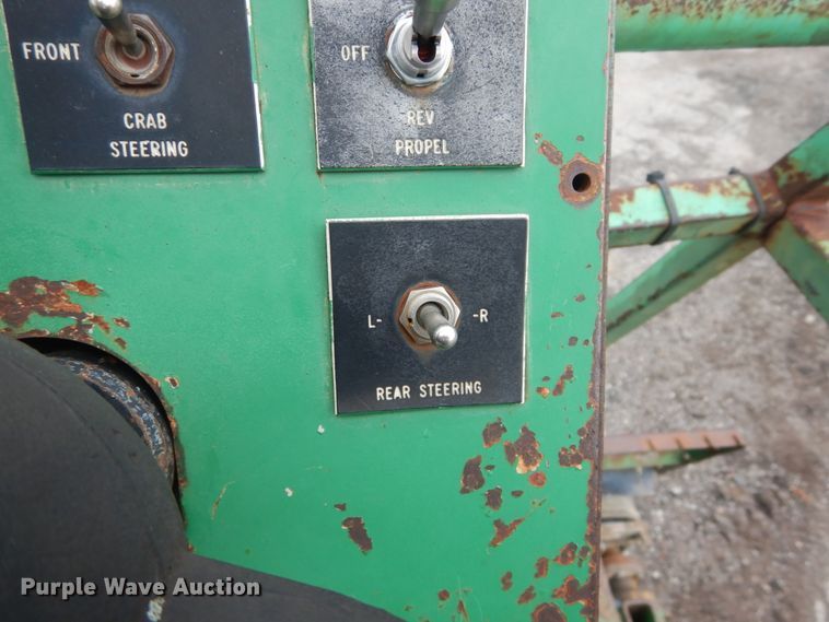 image for item IY9710 1990 Barber Greene BG750  road widener