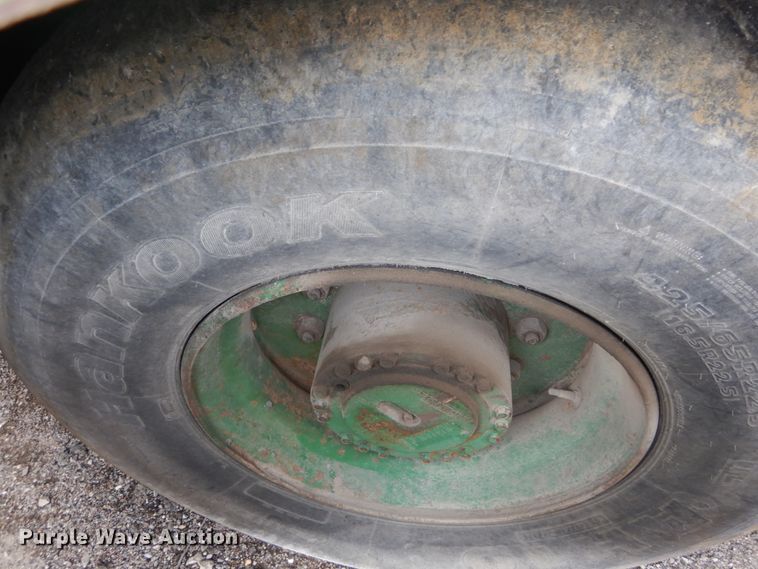 image for item IY9710 1990 Barber Greene BG750  road widener