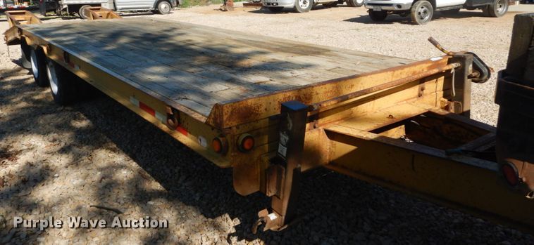 image for item IY9713 2008 Belshe DT255  equipment trailer