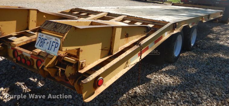 image for item IY9713 2008 Belshe DT255  equipment trailer