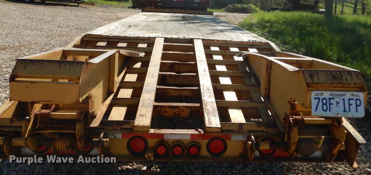 image for item IY9713 2008 Belshe DT255  equipment trailer