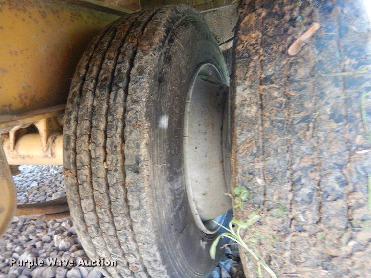 image for item IY9713 2008 Belshe DT255  equipment trailer