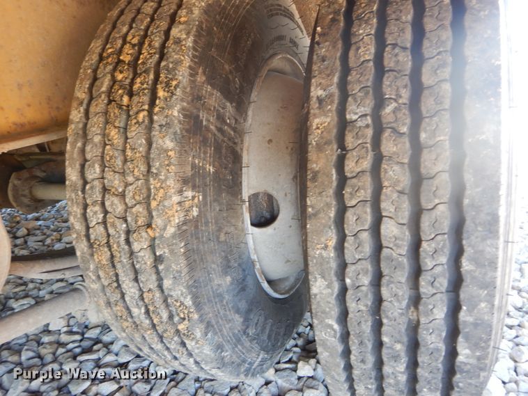 image for item IY9713 2008 Belshe DT255  equipment trailer