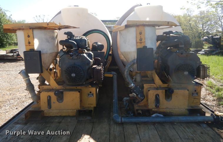 image for item IY9714 1998 Peterbilt 377  flatbed truck