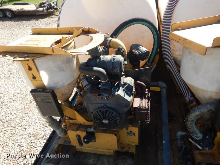 image for item IY9714 1998 Peterbilt 377  flatbed truck