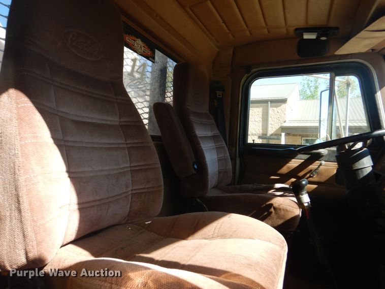 image for item IY9714 1998 Peterbilt 377  flatbed truck