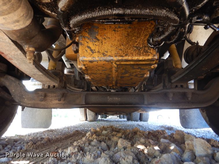 image for item IY9714 1998 Peterbilt 377  flatbed truck