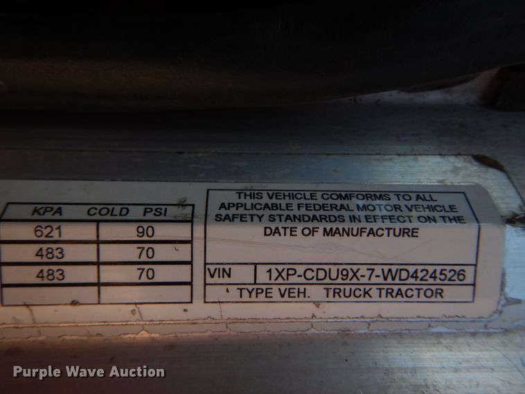 image for item IY9714 1998 Peterbilt 377  flatbed truck