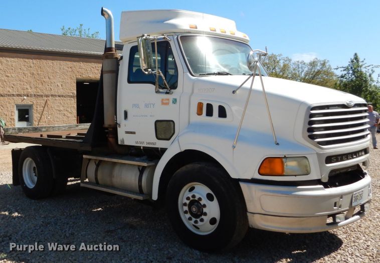 image for item IY9716 2000 Sterling A9500  flatbed truck