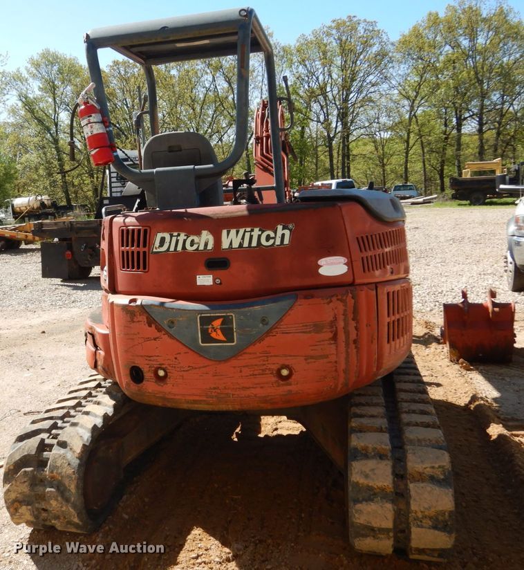 image for item IY9717 2003 Ditch Witch MX45  mini excavator