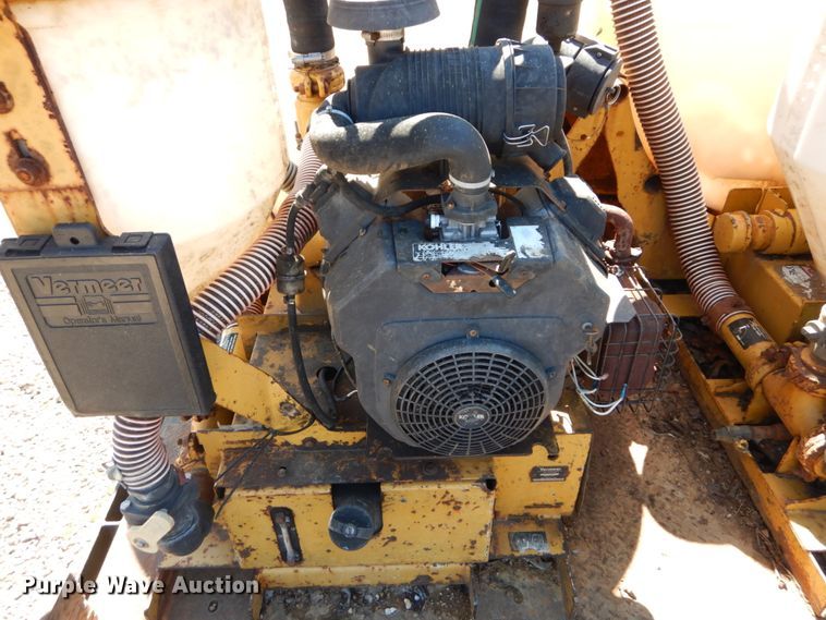 image for item IY9718 1997 Kenworth T600  flatbed truck