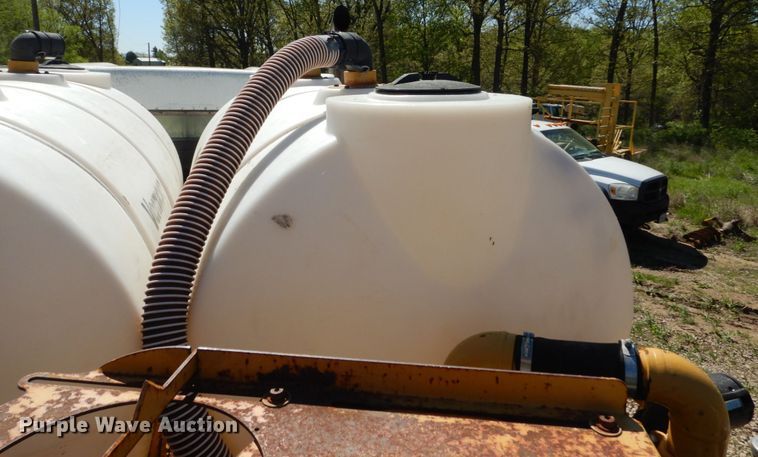 image for item IY9718 1997 Kenworth T600  flatbed truck