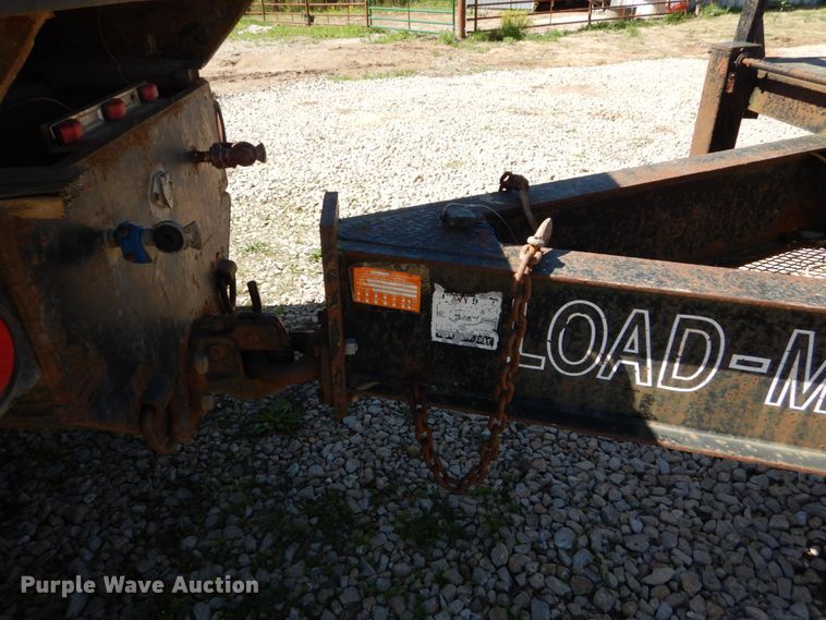 image for item IY9719 2003 Loadmaster  equipment trailer