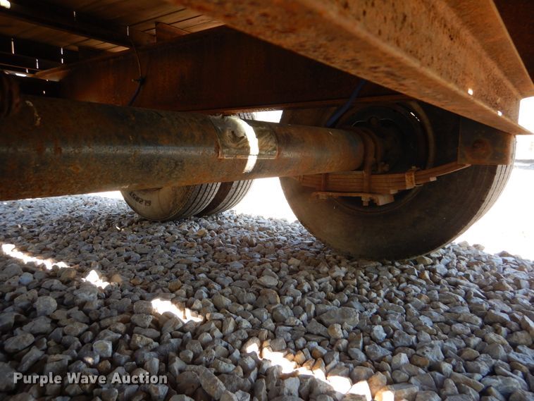 image for item IY9719 2003 Loadmaster  equipment trailer