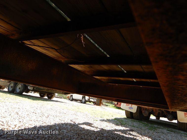 image for item IY9719 2003 Loadmaster  equipment trailer