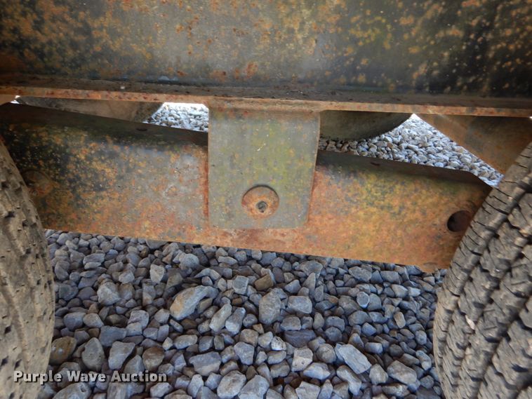 image for item IY9719 2003 Loadmaster  equipment trailer