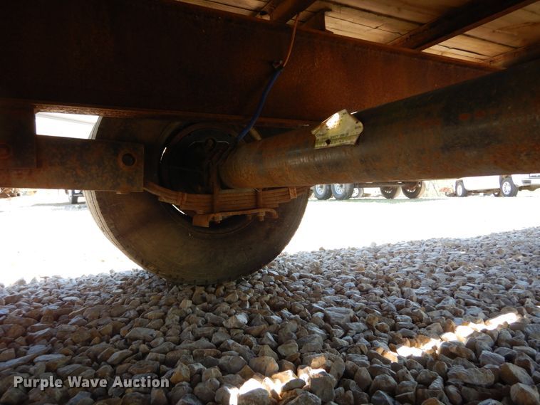 image for item IY9719 2003 Loadmaster  equipment trailer