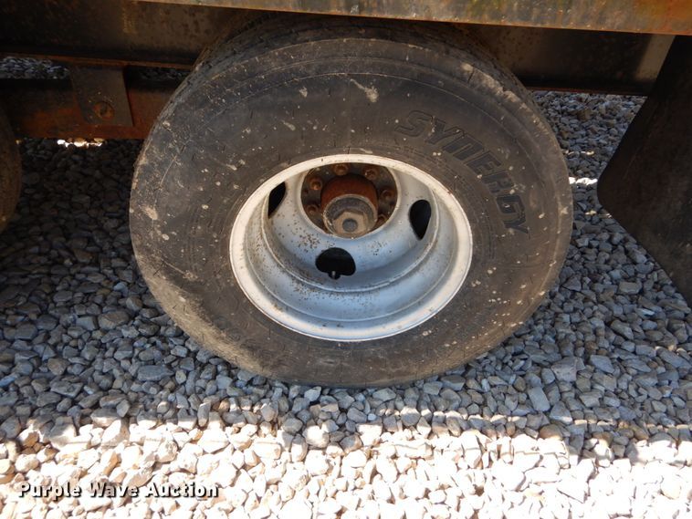 image for item IY9719 2003 Loadmaster  equipment trailer