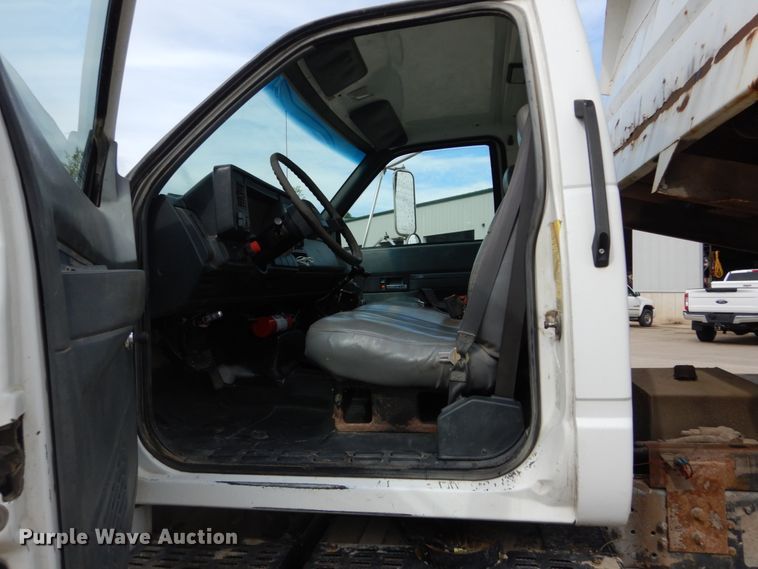 image for item IY9721 1998 GMC C6500  dump truck